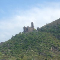 Das Foto wurde bei Schloss Rheinfels von Dilek G. am 5/1/2016 aufgenommen