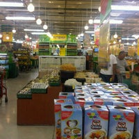 Photo taken at Giant by Lenny L. on 3/12/2011