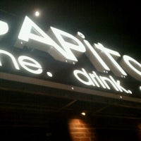 Foto tomada en CAPiTOL Restaurant &amp;amp; Nightclub  por Catherine E. el 11/6/2011
