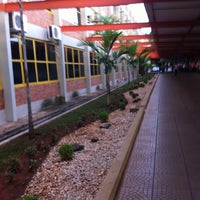 Foto tirada no(a) Uni-ANHANGUERA - Centro Universitário de Goiás por Anna A. em 2/17/2012