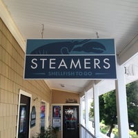 รูปภาพถ่ายที่ Steamers โดย Chris B. เมื่อ 8/14/2011