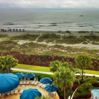 รูปภาพถ่ายที่ Marriott&amp;#39;s Barony Beach Club โดย Sean B. เมื่อ 6/9/2012