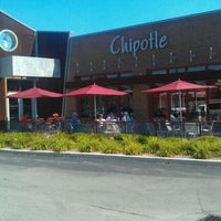 Photo taken at Chipotle Mexican Grill by Stephen B. on 8/27/2011
