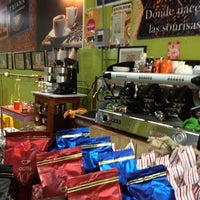 Foto tomada en Triana Café Gourmet  por Ilikemexico A. el 6/17/2012