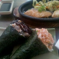 Photo taken at Yen Japanese Food by Marcelo Q. on 11/10/2011
