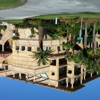 รูปภาพถ่ายที่ Ocean Lodge Resort โดย Steve E. เมื่อ 5/1/2011