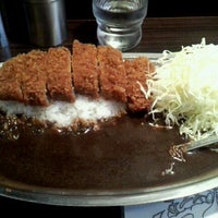 Photo taken at 鉄ぱん 牛焼ジョニー 代々木店 by hiroyuki a. on 12/16/2011