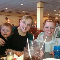 Photo taken at Pizza Hut by Nia O. on 12/28/2011