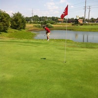 Das Foto wurde bei Golf Headquarters von Nathan H. am 6/9/2012 aufgenommen