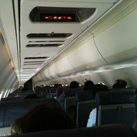Photo taken at Adentro del avión, llegando al DF by Gunther S. on 3/25/2012