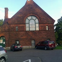 8/23/2012 tarihinde Gwen W.ziyaretçi tarafından Clapp Memorial Library'de çekilen fotoğraf