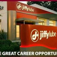 Foto tirada no(a) Jiffy Lube por Anthony S. em 7/7/2012