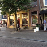 Photo taken at boekhandel Bijleveld by Bert v. on 9/1/2012