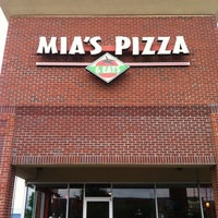 Photo taken at Mia&amp;#39;s Pizza &amp;amp; Eats by Russ M. on 7/15/2011