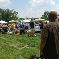 Foto tomada en Bark in the Park - Presented by the Humane Society of Missouri &amp;amp; Purina ONE  por JACKIE O. el 5/19/2012