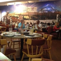 รูปภาพถ่ายที่ Athens Cafe โดย Jimmy V. เมื่อ 5/1/2012