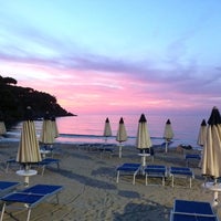 Photo taken at Hotel del Golfo by Arno on 9/9/2011