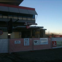 Foto diambil di Burger King oleh Marco R. pada 1/25/2012