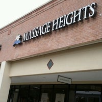 Foto tirada no(a) Massage Heights-Kings Crossing por Gee Gee N. em 7/12/2012