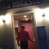 รูปภาพถ่ายที่ La Becasse โดย Tommy A. เมื่อ 9/9/2012