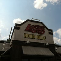 Photo taken at Logan&amp;#39;s Roadhouse by Brandon G. on 8/30/2012