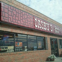 Foto diambil di Casey&amp;#39;s General Store oleh Lisa W. pada 9/17/2011