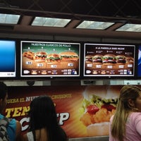 Photo taken at Burger King by Eduardoluis M. on 8/9/2012