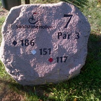 รูปภาพถ่ายที่ Sandstone Hollow Golf โดย Jamie A. เมื่อ 9/1/2012