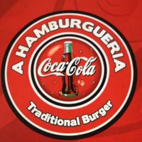 รูปภาพถ่ายที่ A Hamburgueria Coca-Cola โดย Tatiana L. เมื่อ 6/30/2012
