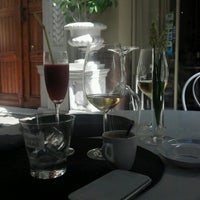 Foto tirada no(a) Hortensia Restaurant por Giorgi K. em 8/27/2012