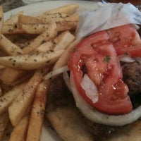 Foto tomada en My Big Fat Greek Cafe  por Pam G. el 3/27/2012