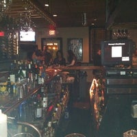 Photo prise au Danny&amp;#39;s Steakhouse, Seafood, and Sushi Bar par Jeff S. le2/18/2012