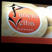 Foto diambil di Panela Velha Sushi Bar oleh André E. pada 8/26/2012