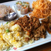 Photo taken at エラワン 新宿靖国通り店 by incmplt on 8/31/2012
