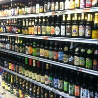 9/5/2012にtony r.が7201 BRBR Beer, Groceries, Petで撮った写真