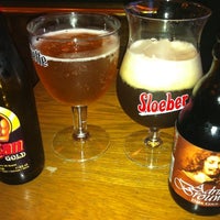 Foto diambil di The Ponsonby Belgian Beer Cafe oleh Rhys W. pada 7/16/2012
