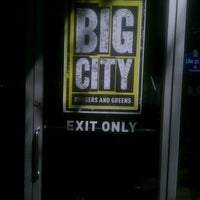 Photo taken at Big City Burgers And Greens by David N. on 9/4/2012