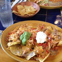 Das Foto wurde bei Cocina Medina mexican restaurant von Ashlyn am 7/9/2012 aufgenommen