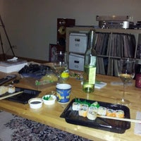 Photo taken at Happy Sushi by Francy V. on 6/11/2012
