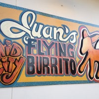 Foto tirada no(a) Juan&amp;#39;s Flying Burrito por tracy p. em 8/26/2012