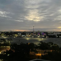 Photo taken at Renaissance Orlando at SeaWorld® by Omar k. on 12/1/2023