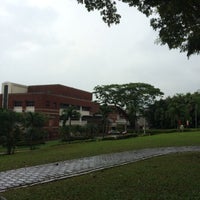 Photo taken at NUS MPSH 1-6 by KT L. on 4/5/2014