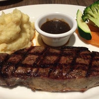 Photo taken at Black Angus Steakhouse by KT L. on 10/21/2014