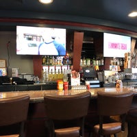 Photo taken at Red Robin Gourmet Burgers and Brews by Jeff H. on 11/5/2018