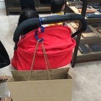 Burberry Mid Valley City Lingkaran Syed Putra Lot G222