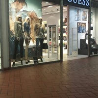 palmanova outlet guess