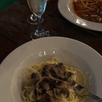 รูปภาพถ่ายที่ Di Zucchero Restaurant and Lounge โดย Инга М. เมื่อ 9/2/2023