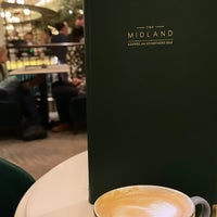 Foto tomada en The Midland Hotel  por Eng.M🇰🇼👮🏻‍♂️ el 6/30/2022