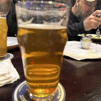 Photo taken at Flying Saucer Draught Emporium by Rob M. on 1/24/2023