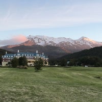 Photo taken at Chateau Tongariro Hotel by Ekkapong T. on 1/5/2017